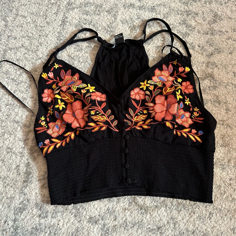 Forever 21 black and floral crop top